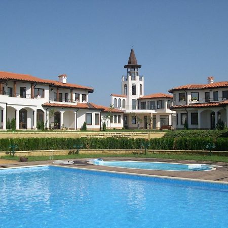 Вила Бел Тауър - Villa Bell Tower Baltjik Exteriör bild