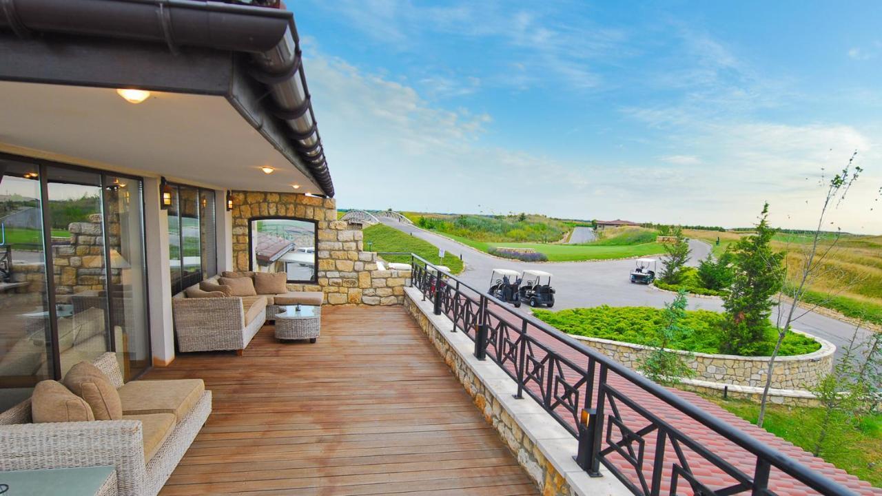Вила Бел Тауър - Villa Bell Tower Baltjik Exteriör bild